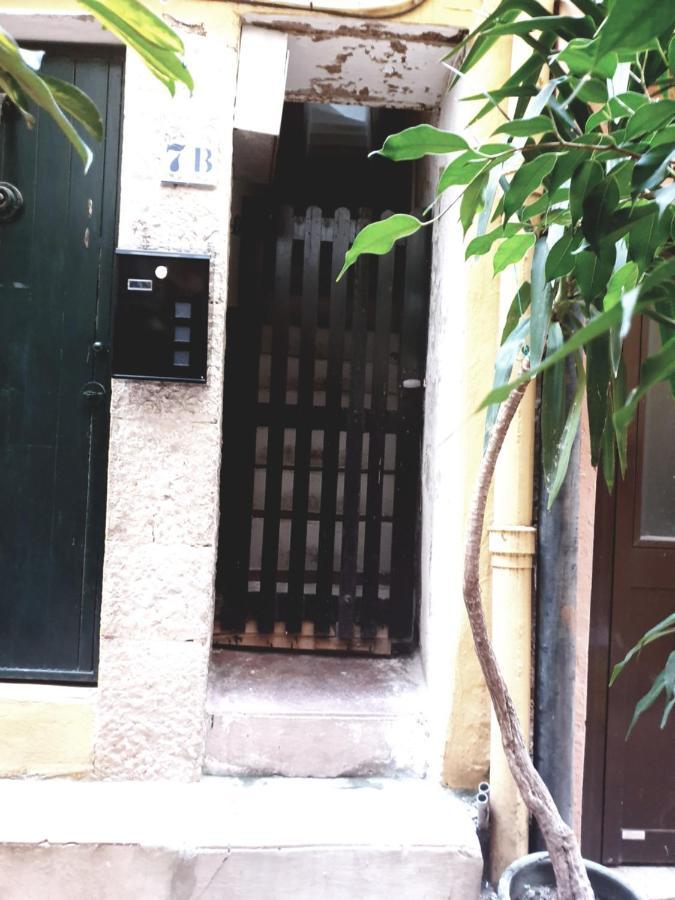 Charmant Studio Avec Coin Nuit - Vieille Ville Climatise Menton Exterior photo